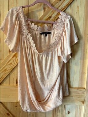Louise Paris Women's Peach Lace Trim Short Sleeve Top 2X